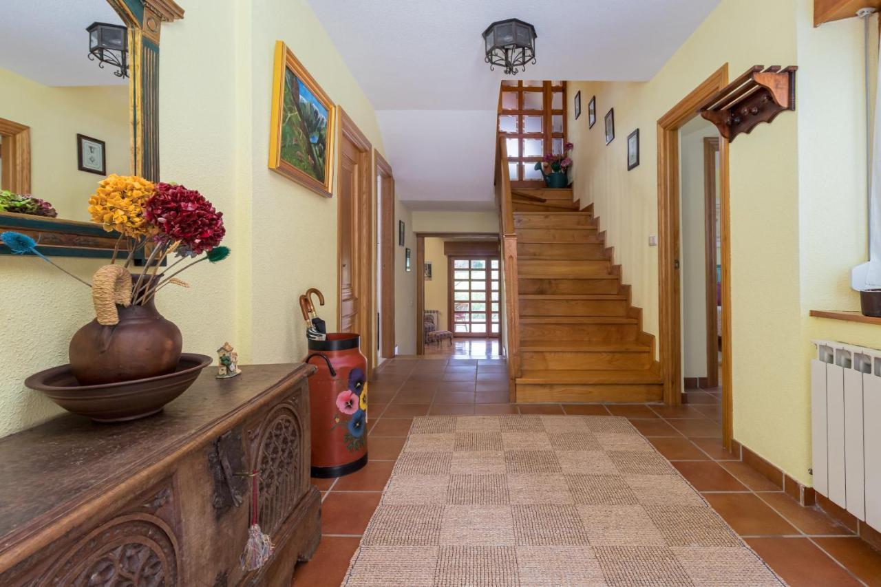 Exclusivo Chalet En Потес Екстериор снимка